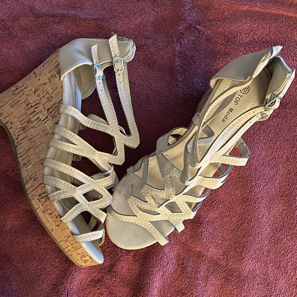 New ladies wedge